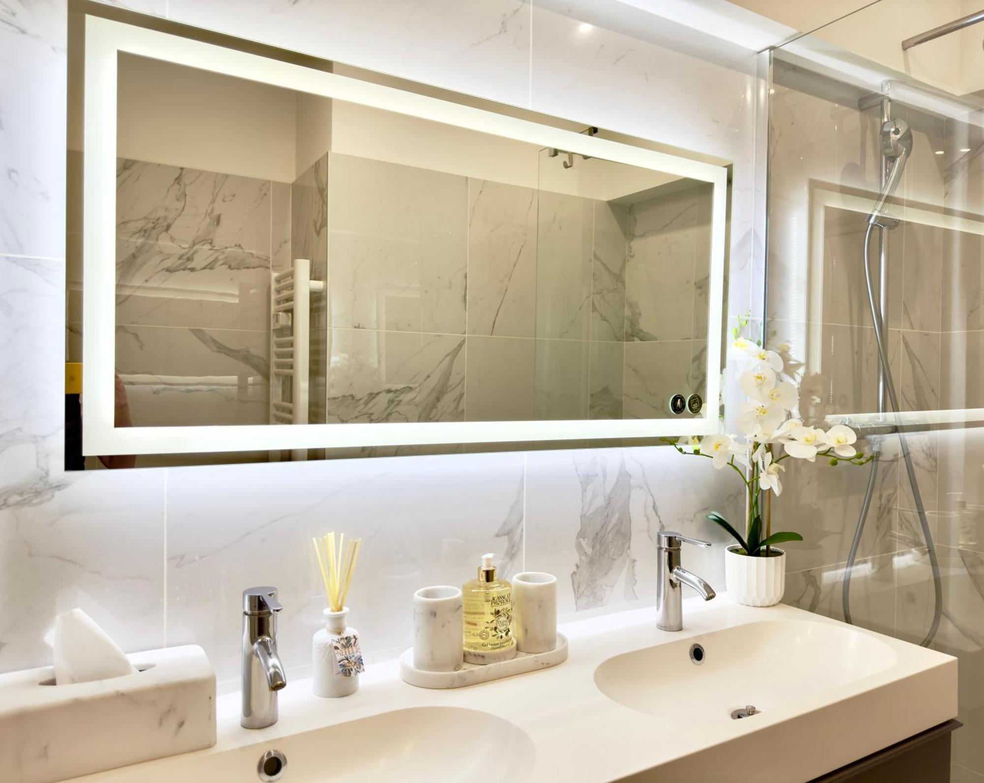 Luxueux 3 Pieces 80m2 - 2ch - 2 Sdb - 1mn Croisette Appartement Cannes